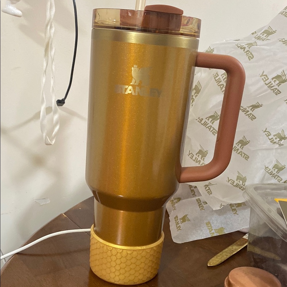 Stanley copper Travel Mug ‼️